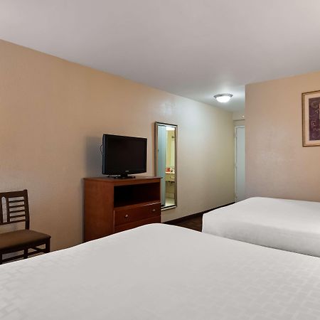 Surestay Hotel By Best Western Іст-Брансвік Екстер'єр фото