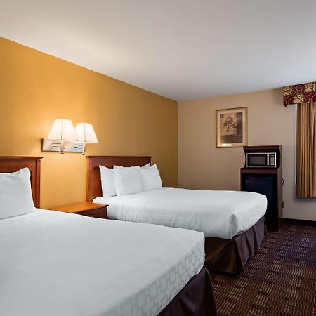 Surestay Hotel By Best Western Іст-Брансвік Екстер'єр фото
